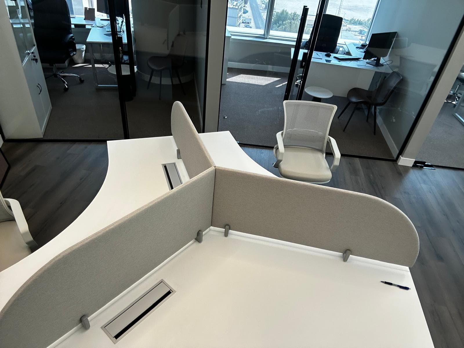 APEC Offices 7