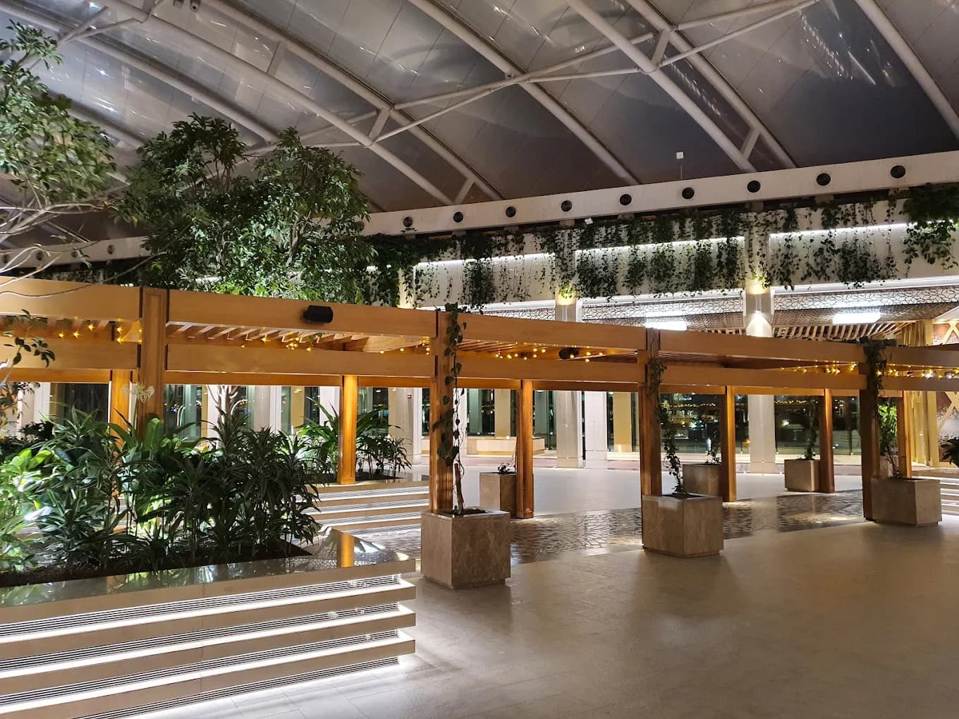 The Avenues - The Gardens Pergola 2