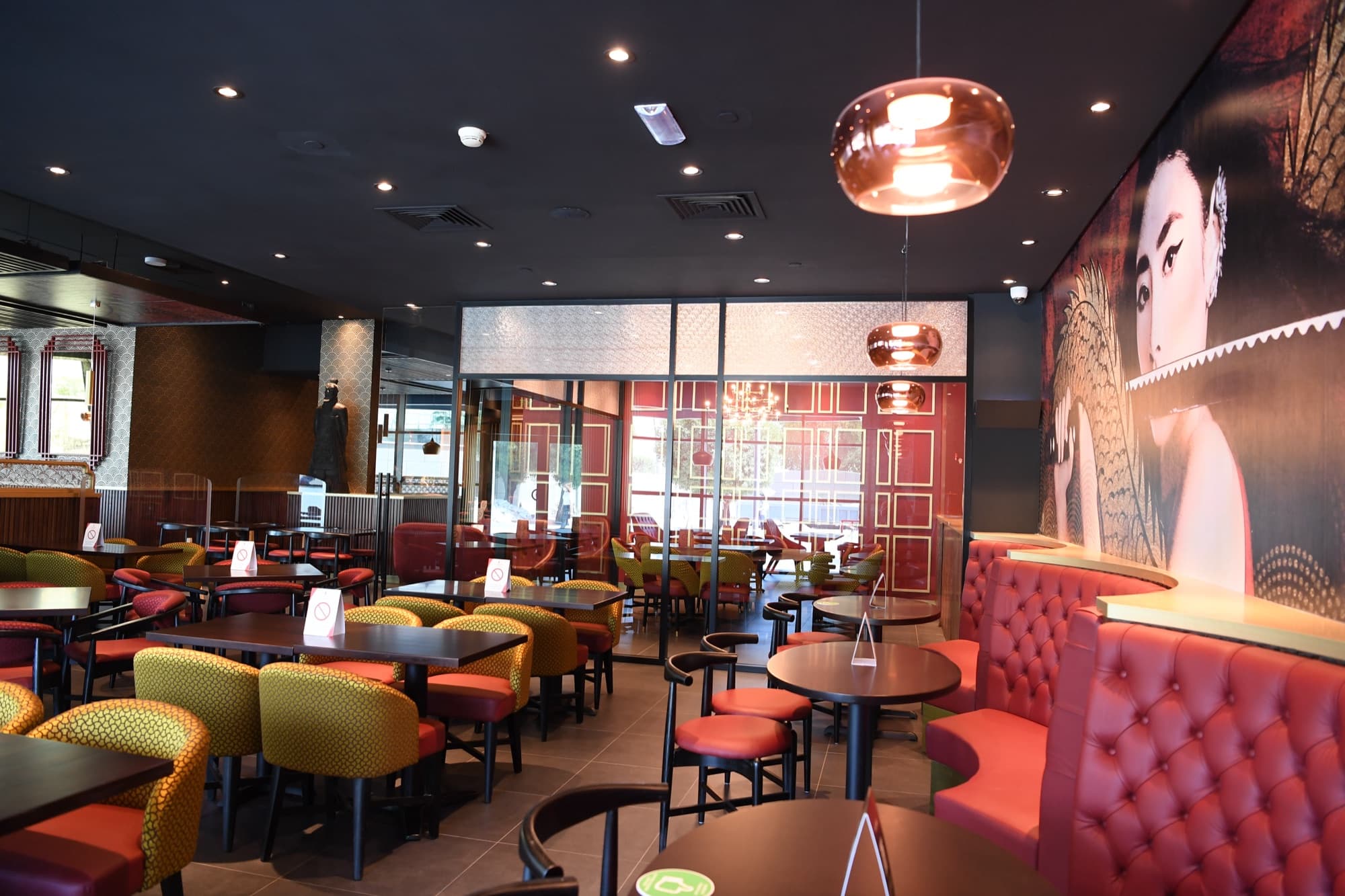 PF Chang's Restaurant Avenues II 2