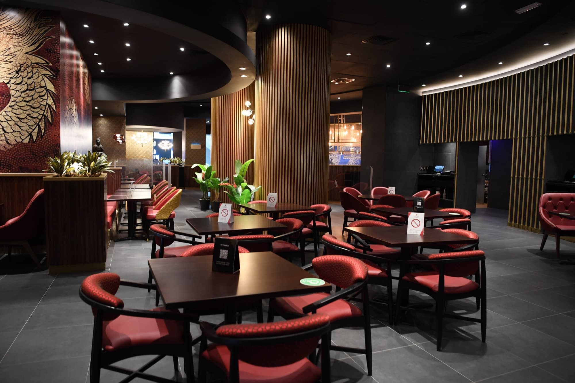 PF Chang's Restaurant Avenues II 6